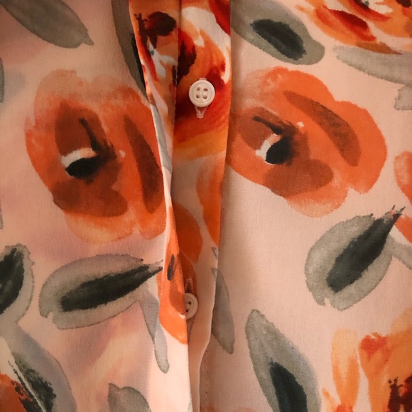 Joe Fresh 100% silk sleeveless floral blouse - Picture 3 of 8